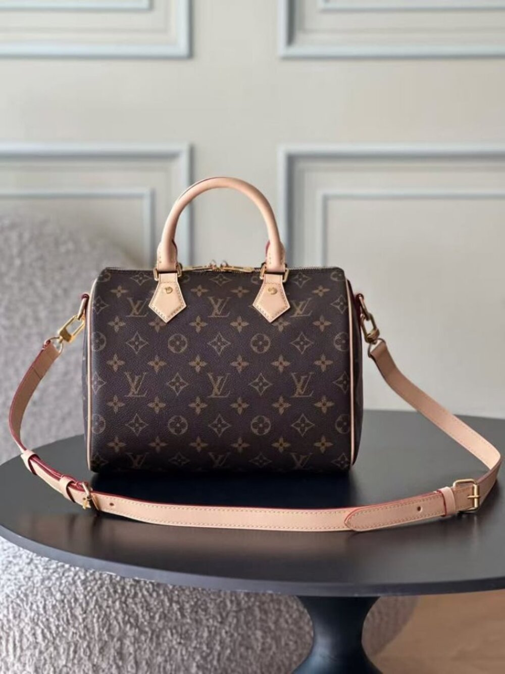 Classic Louis Vuitton Bag: A Stylish and Versatile Choice for Elegance